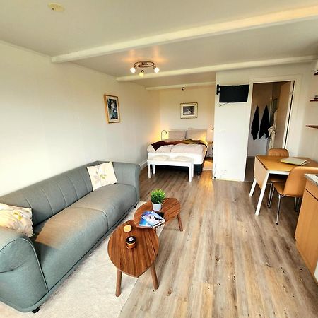 Fagrahlid Guesthouse Хвольсведлюр Екстер'єр фото